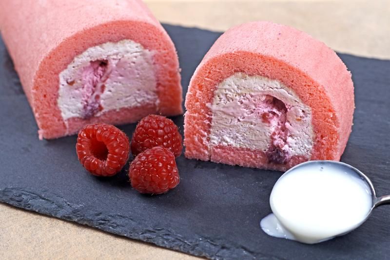 Raspberry Swirl Roll Cake
