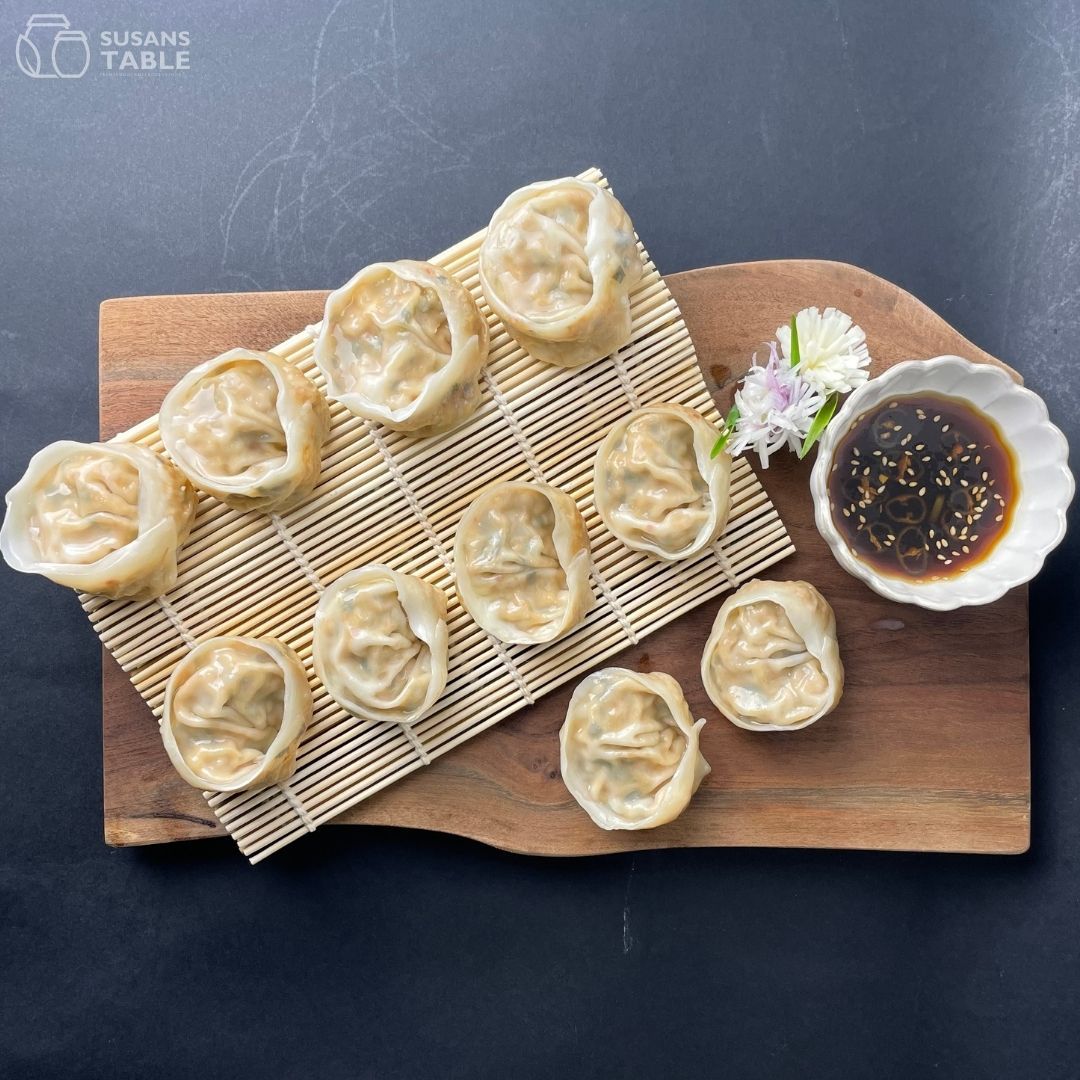 F22-1. Handmade Kimchi Mandu (10 pieces) (김치손만두(10개)