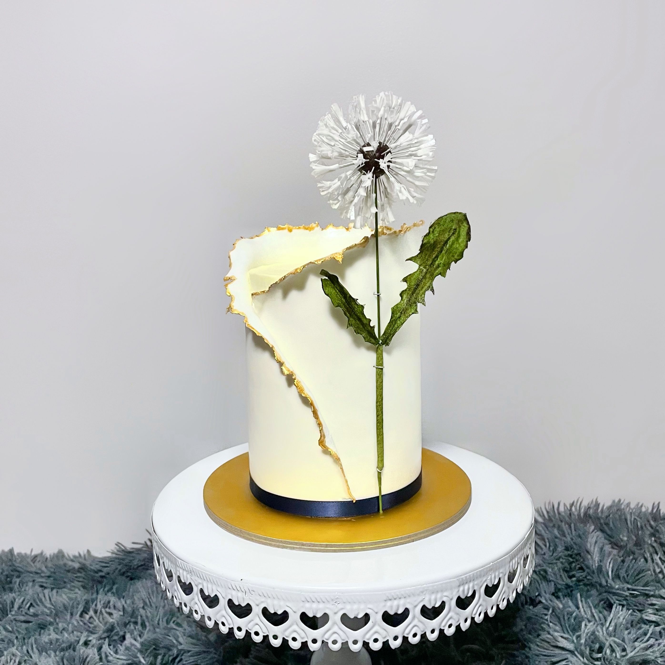 Dandelion Deckled Edge Cake